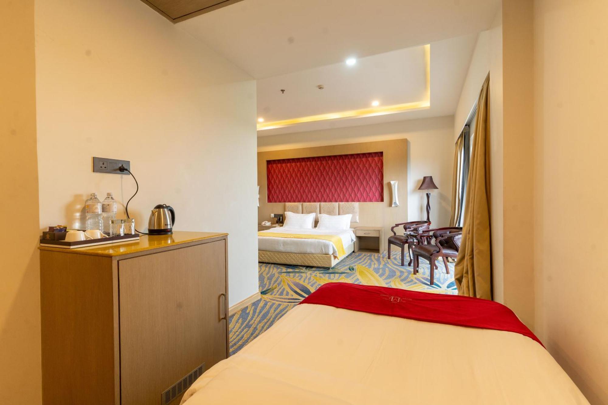 Hotel Mechi Crown Kakarvitta Buitenkant foto
